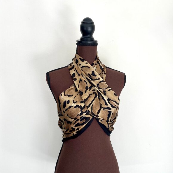 New Gucci Animal Print Stole Silk Satin Scarf with Gucci Box - Picture 15 of 16
